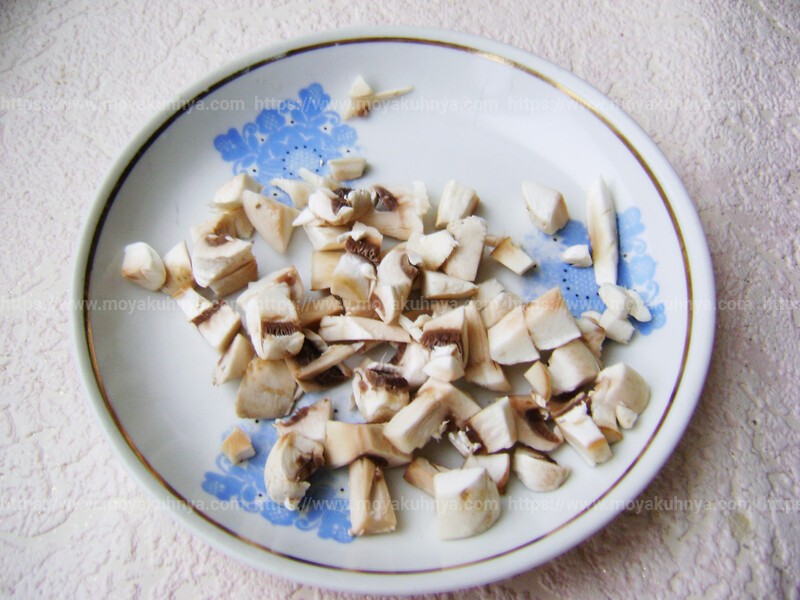 салат оливье с грибами