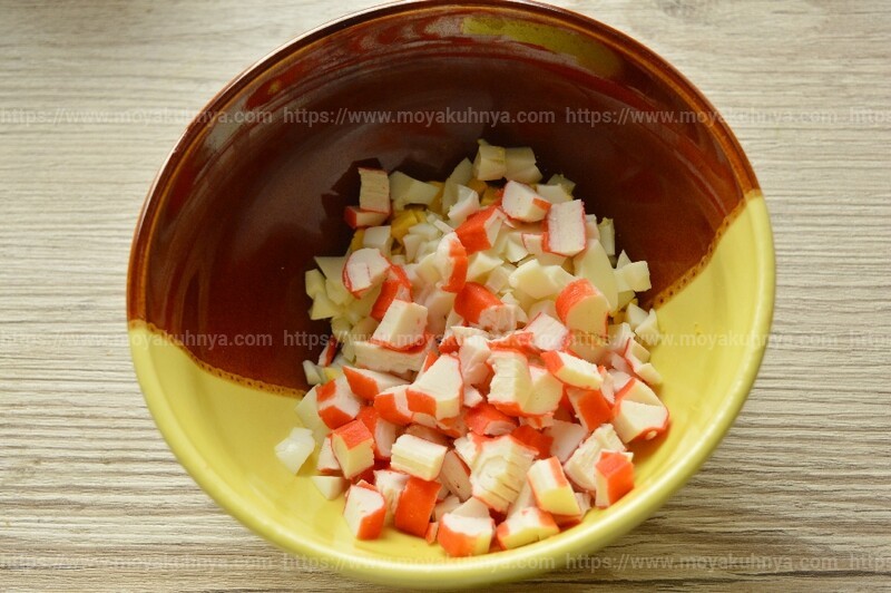 салат картошка сыр крабовые палочки	