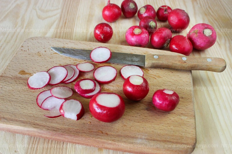 теплый салат с курицей перцем