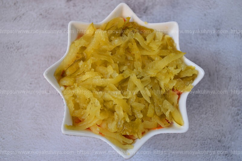 салат со шпротами слоеный с картошкой